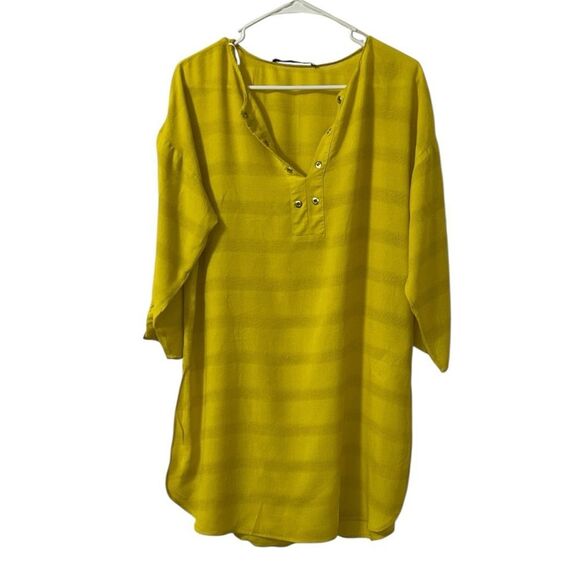 Zara Yellow Mini Dress(Size Medium) - Picture 2 of 5